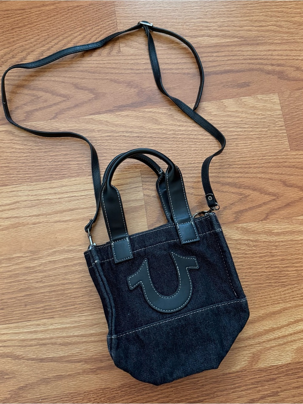 True religion denim jeans crossbody purse